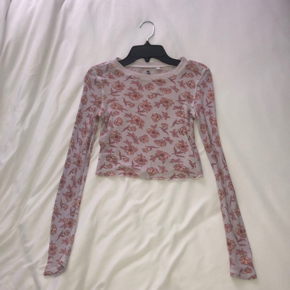 American eagle floral long sleeve crop top